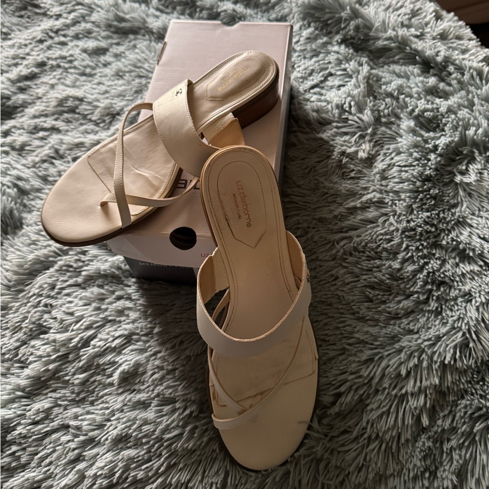 Liz Claiborne Women's Cream Sandals